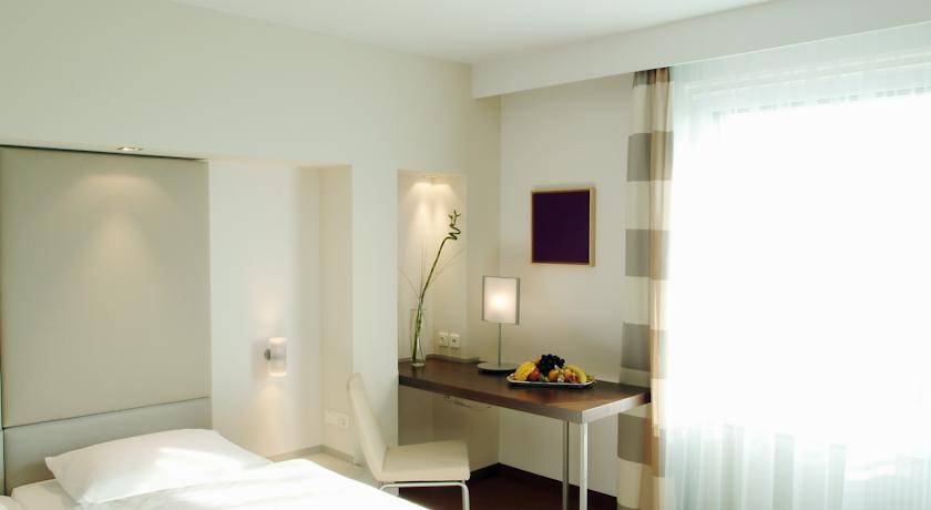 Estrel 4* Германия, Берлин