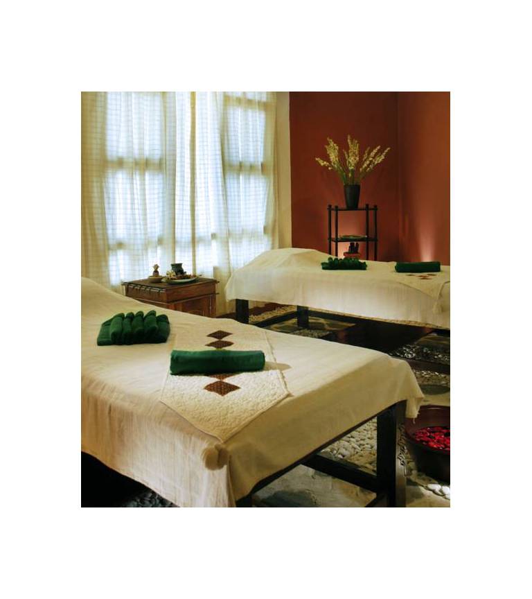 Grand Tropic Suites Hotel