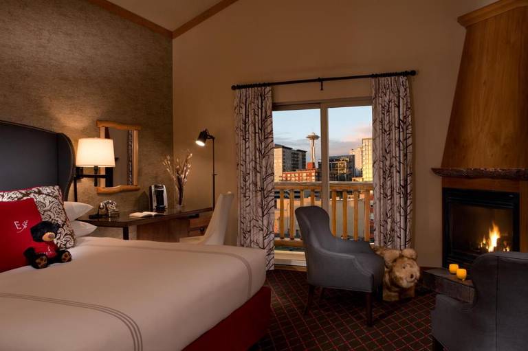 Edgewater Hotel