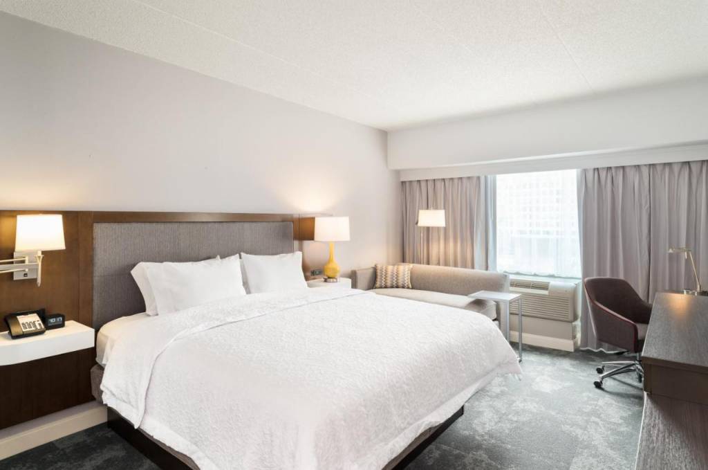 Hampton Inn 3*