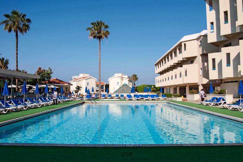 Kissos 3*