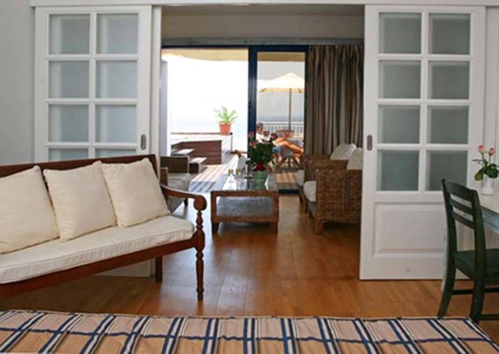 St. George Gardens Hotel Suites 4*