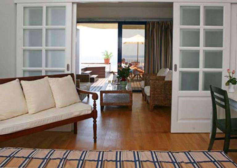 St. George Gardens Hotel Suites