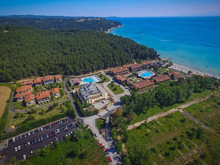 Simantro Beach Hotel