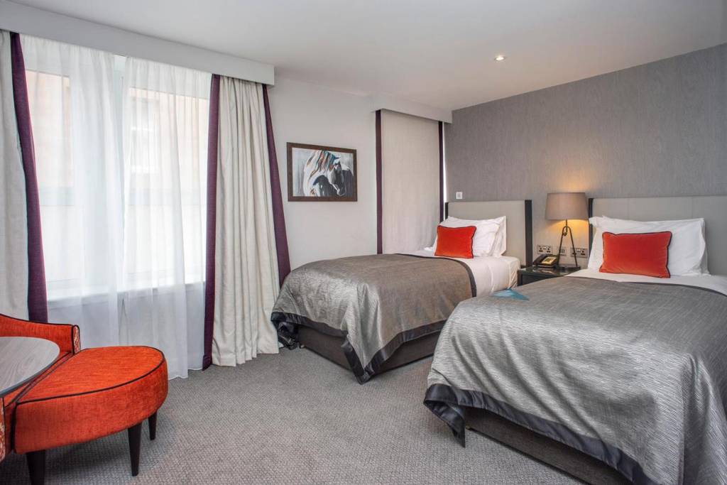 Ten Hill Place Hotel 4*