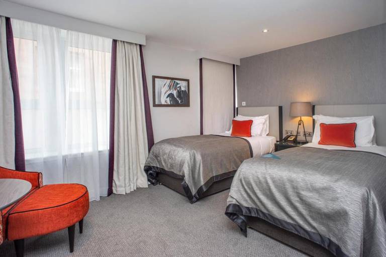 Ten Hill Place Hotel