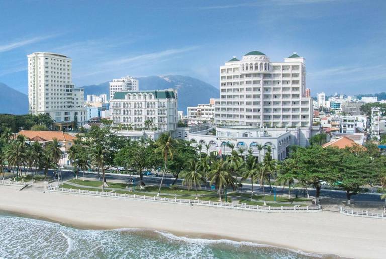 Sunrise Nha Trang Beach Hotel & Spa