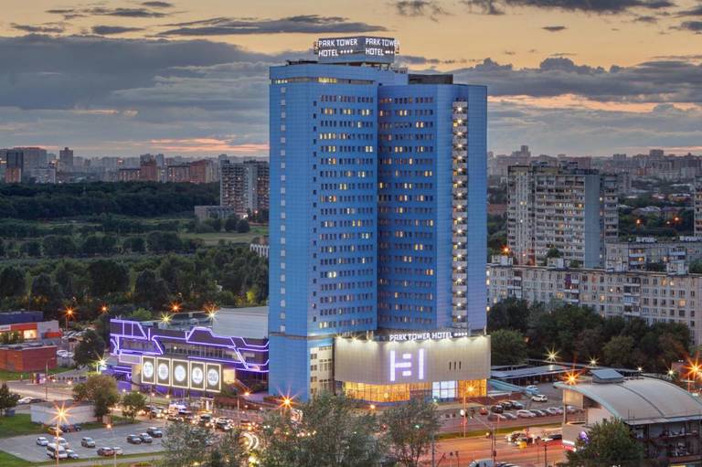 Парк Тауэр (Park Tower)