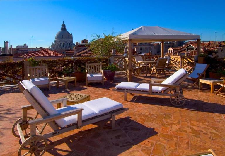 Saturnia International