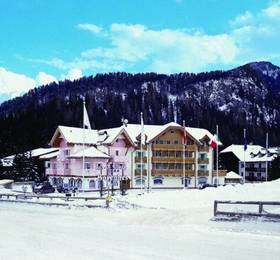 Gran Chalet Soreghes в Валь ди Фассе