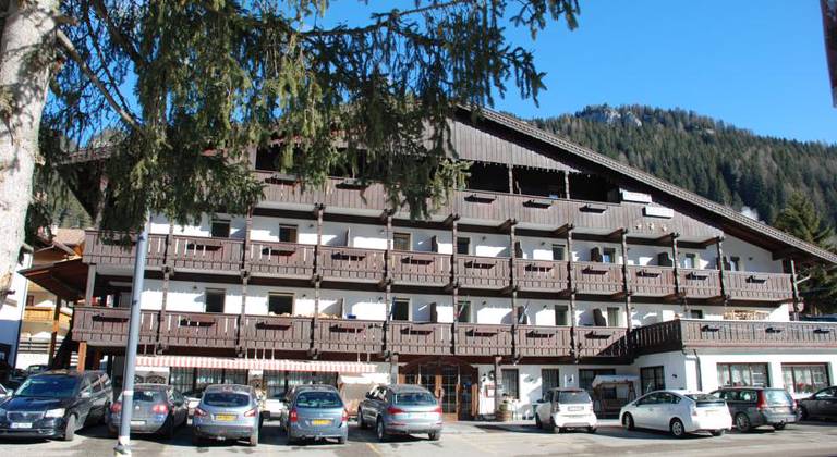 Diana Hotel
