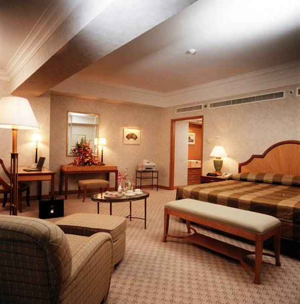 Presidential Plaza 5*