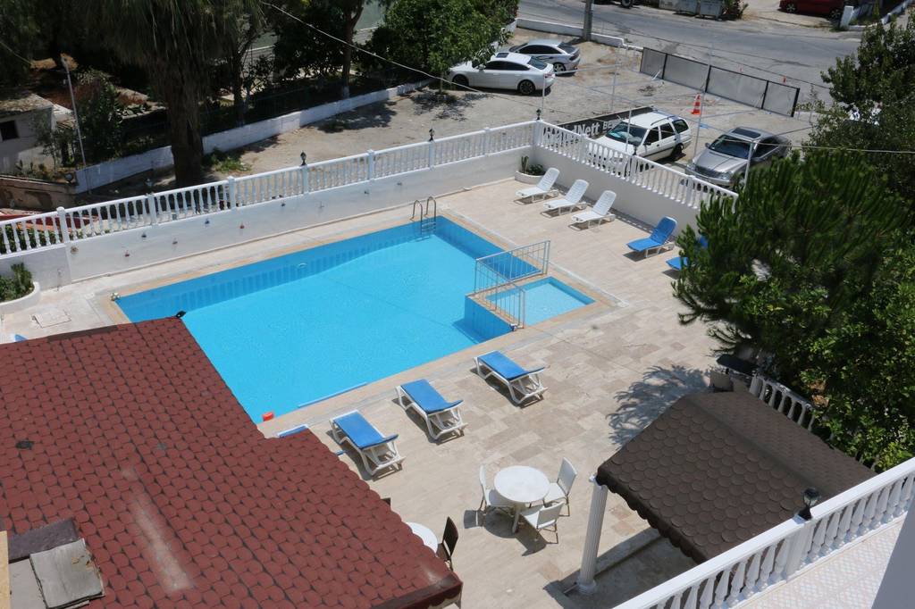 Afrodit Beach Otel 2*