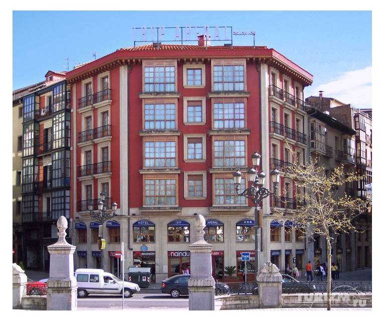 Tryp Arenal