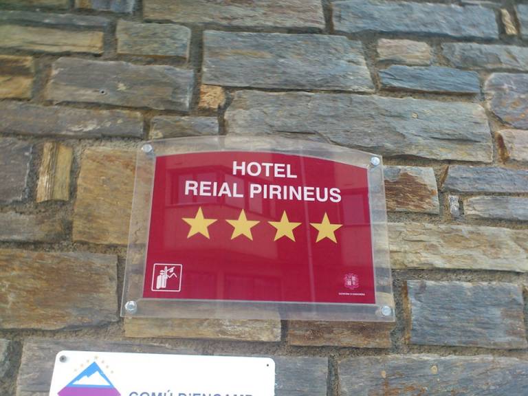 Hotel Caribou
