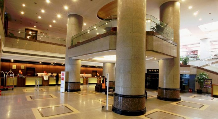 Continental Grand 4*