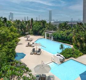 Crowne Plaza Galleria в Маниле