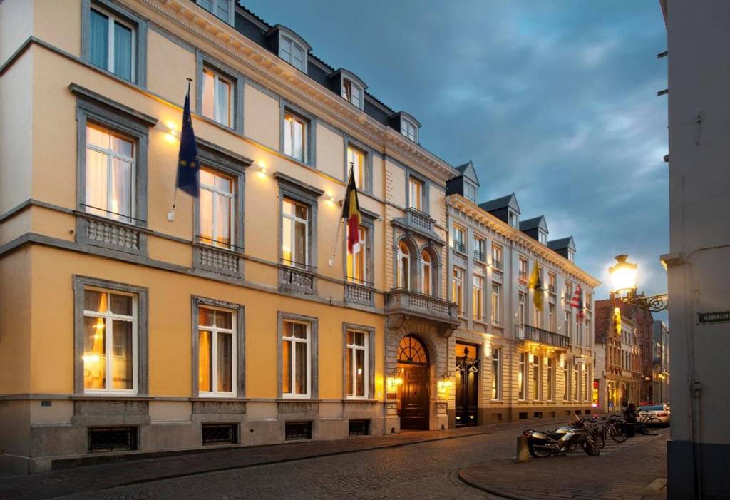 Hotel The Peellaert 4*