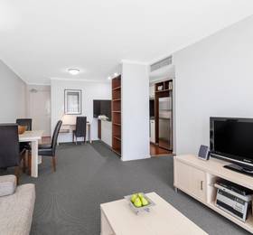 Oaks Lexicon Apartments в Брисбене