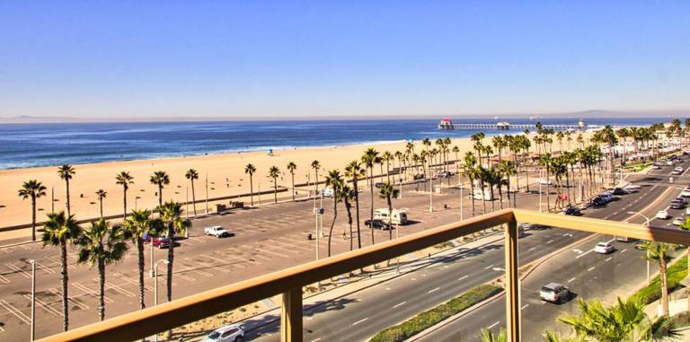 Hilton Waterfront Beach Resort