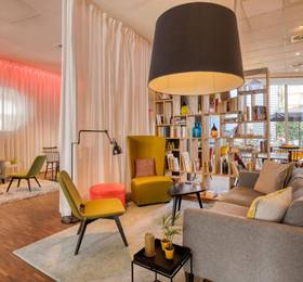 Holiday Inn Express Hasselt в Мехелене