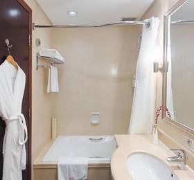 Holiday Inn Donghua в Шэньчжэне