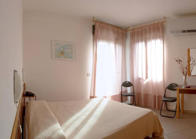 Mistral Hotel
