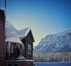 Deer Lodge в Лэйк-Луизе