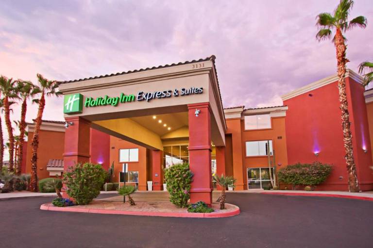 Holiday Inn Express & Suites