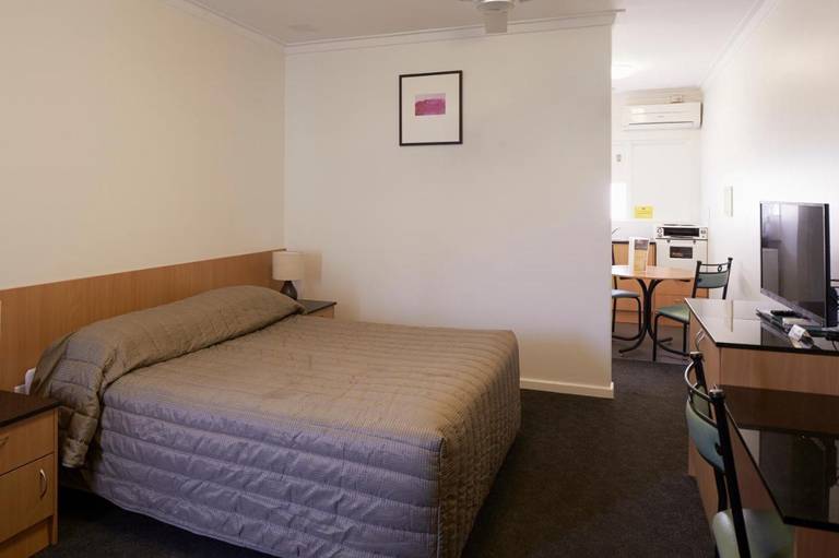 Baileys Motel
