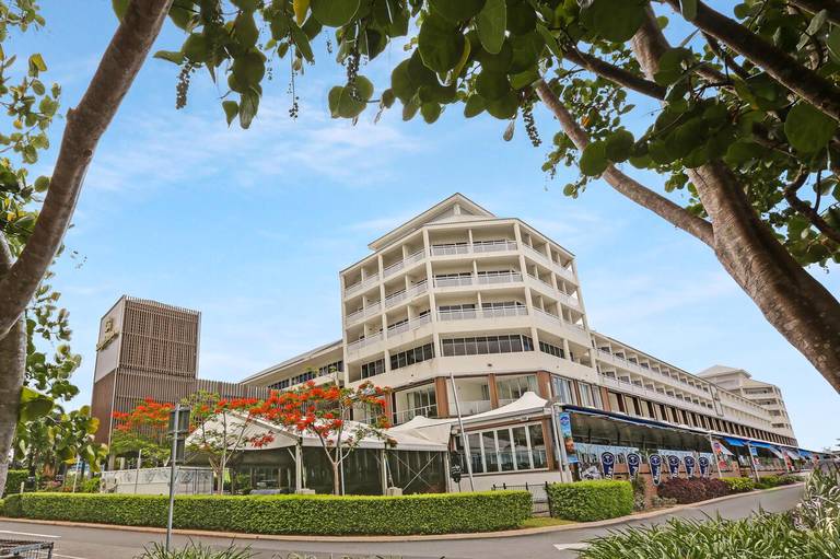 Shangri-La Marina