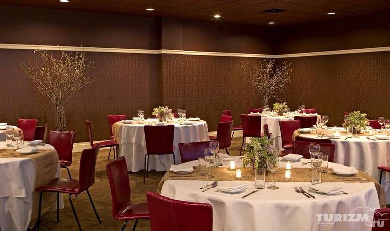 Sheraton Suites on the Hudson