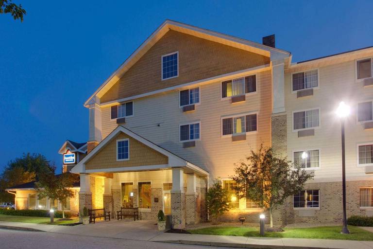 Americinn Lodge & Suites