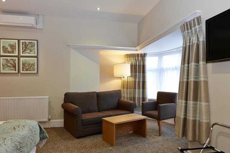 Linton Lodge
