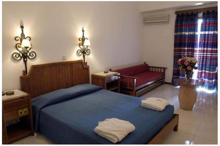 Vritomartis Naturist Hotel & Bungalows