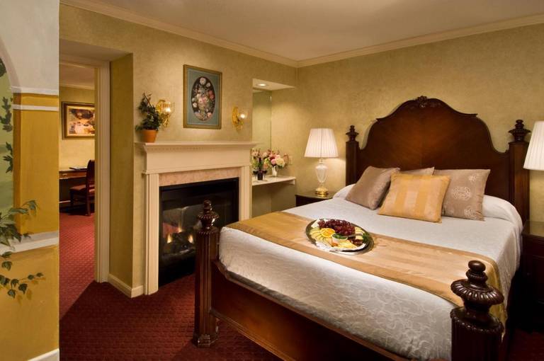 John Carver Inn