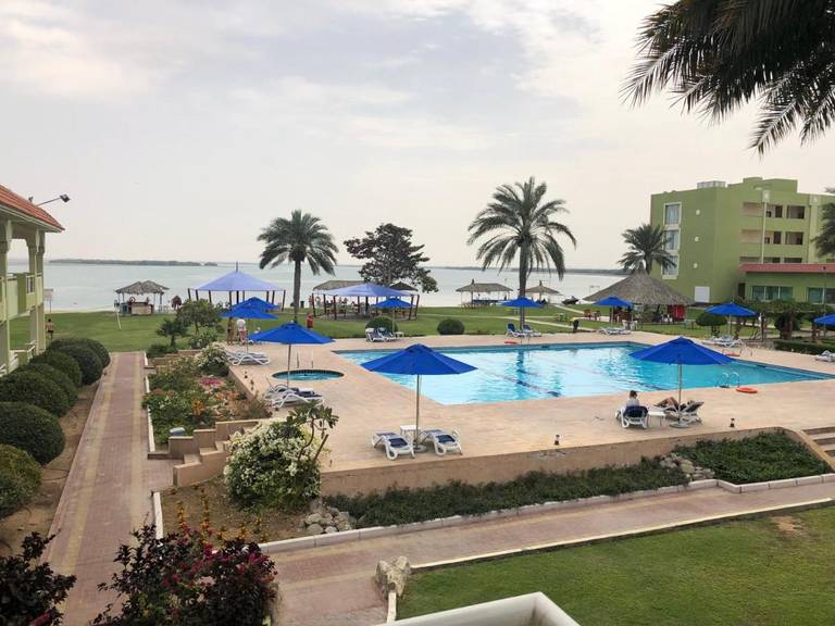 Flamingo Beach Resort