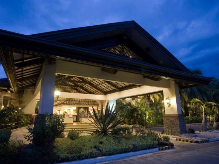 Waterfront Insular 4*