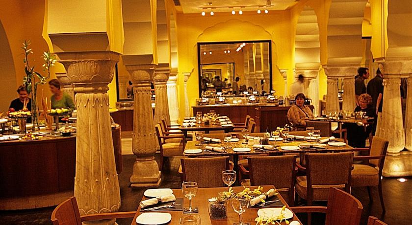 Jai Mahal Palace 5*