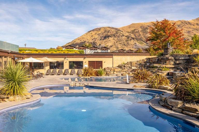 Grand Mercure Oakridge