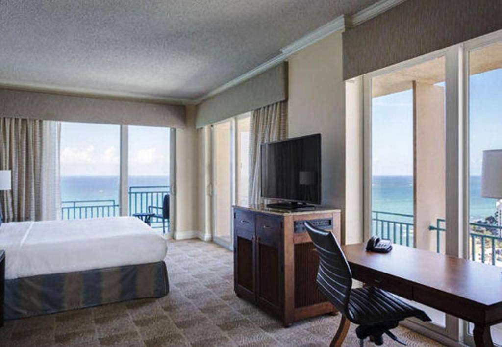 Marriott Resort & Stellaris 4*