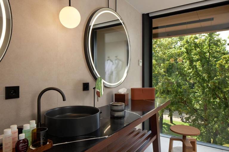 Mercure Champs De Mars