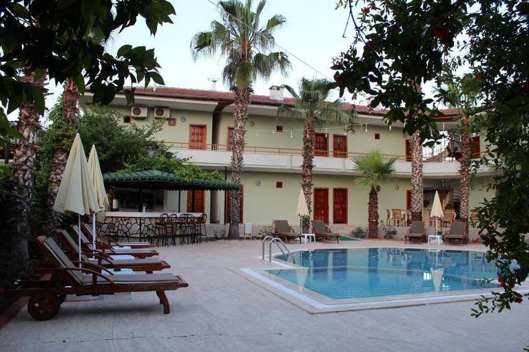 Beach Club Pinara