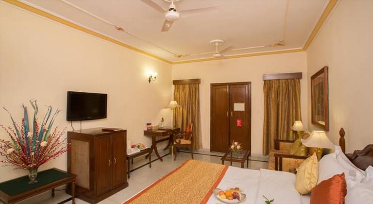 Shiv Niwas Palace