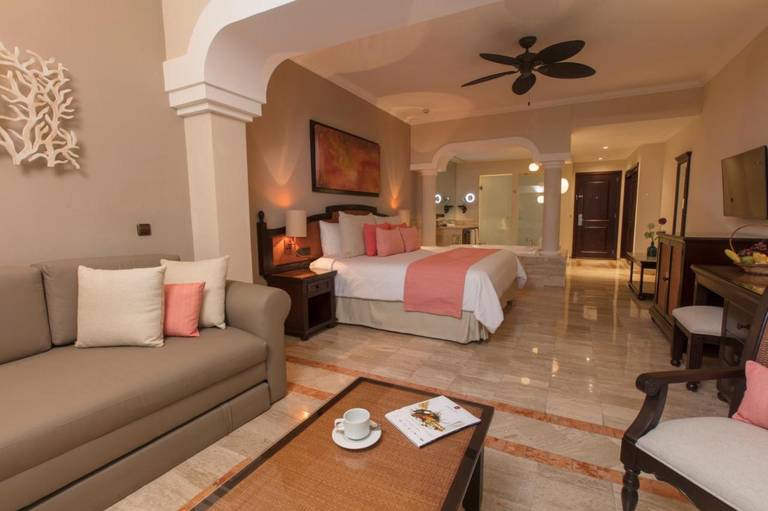Grand Palladium White Sand Resort & Spa