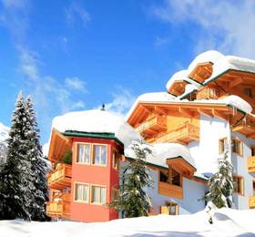Hotel Cristal Palace Super в Мадонне ди Кампильо