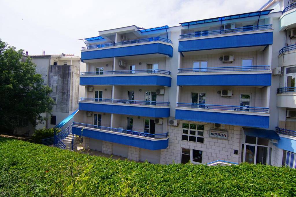 Apartments Blue Palace 3*