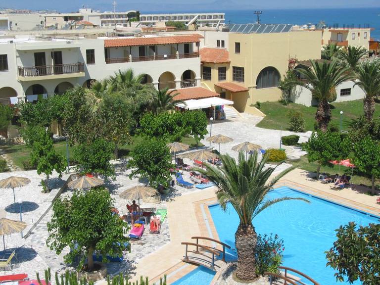 Maravel Apartments