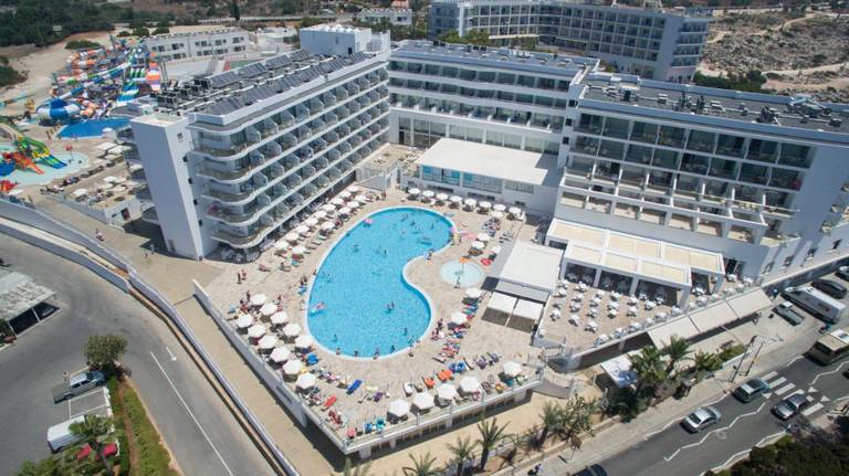 Tofinis Hotel