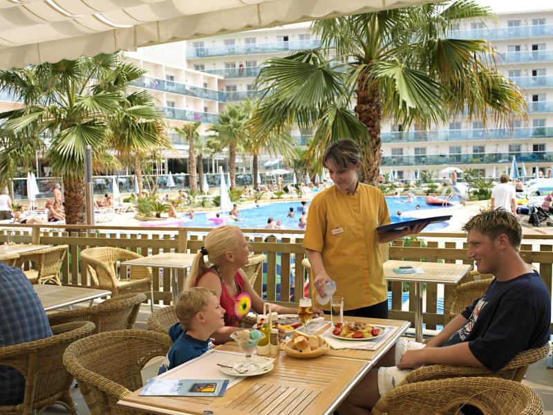 Golden Taurus Aquapark Resort 4*